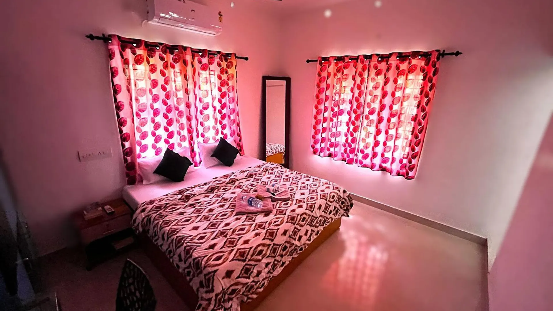 Paddy N Canal Homestay Alappuzha India